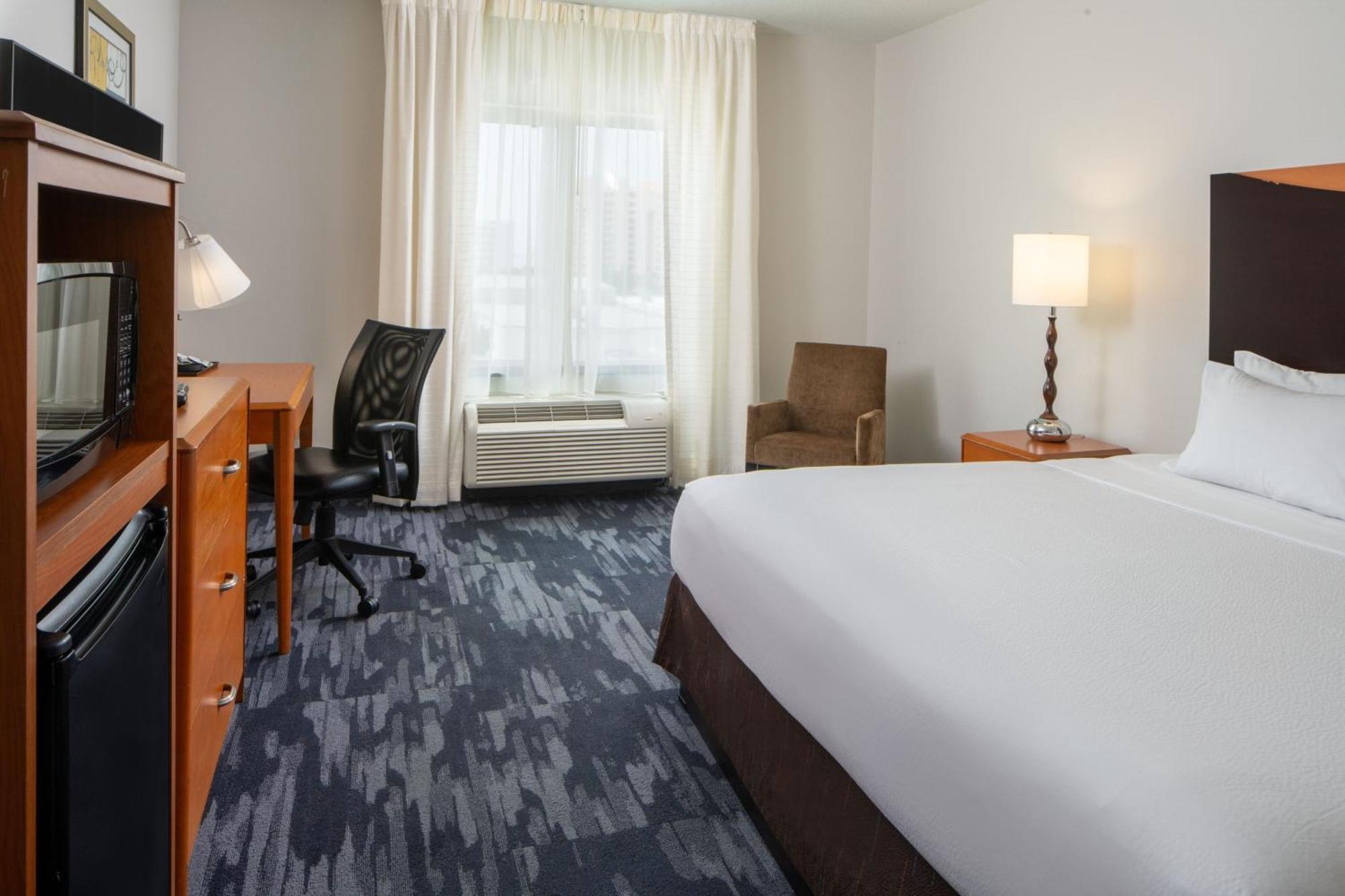 Fairfield & Orange Hotel 3*