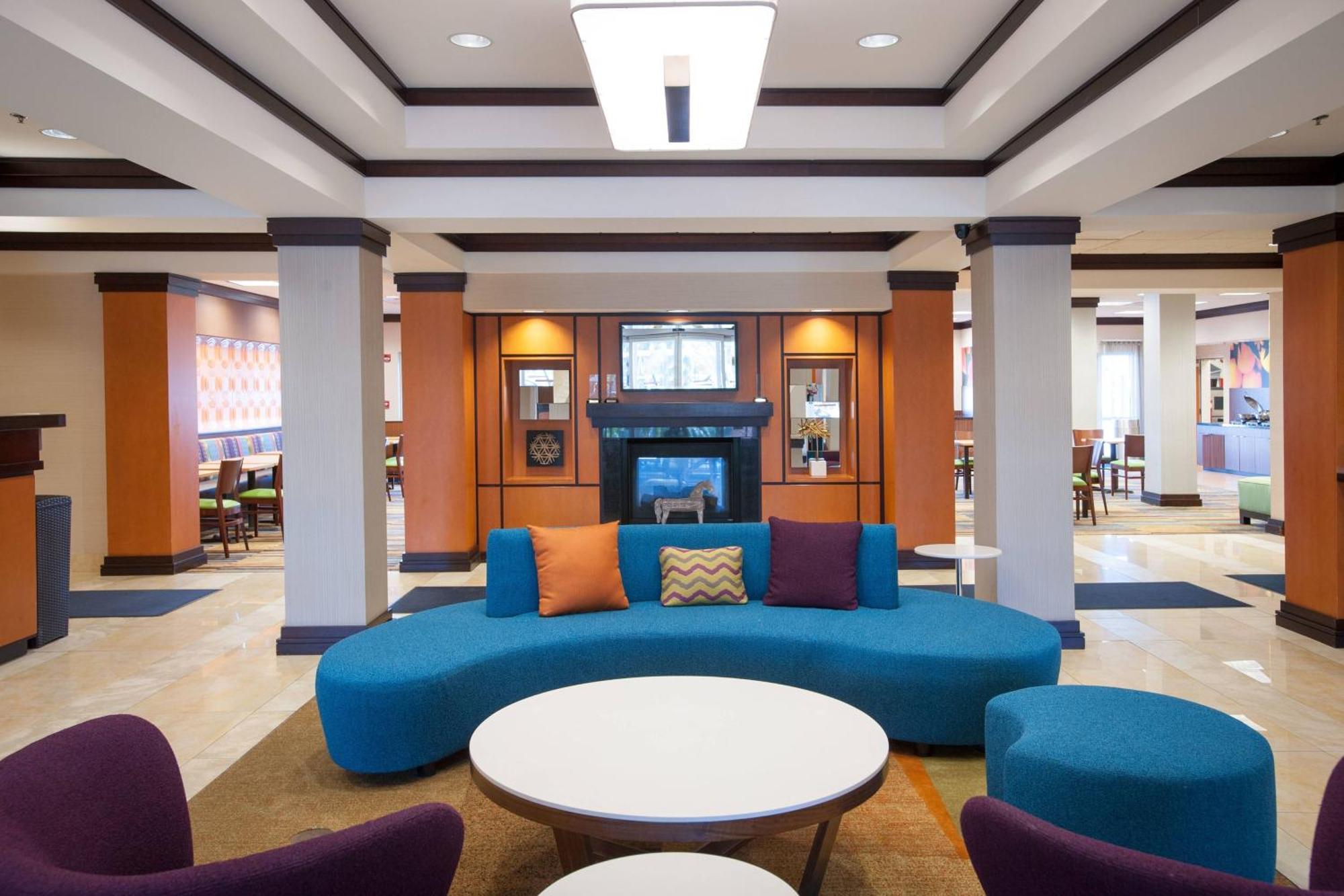 Hotel Fairfield & Orange 3*